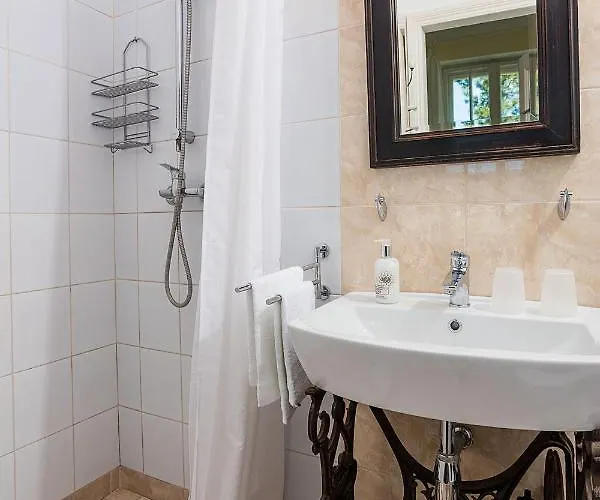 فندق مبيت وإفطار Ludwinia 3*